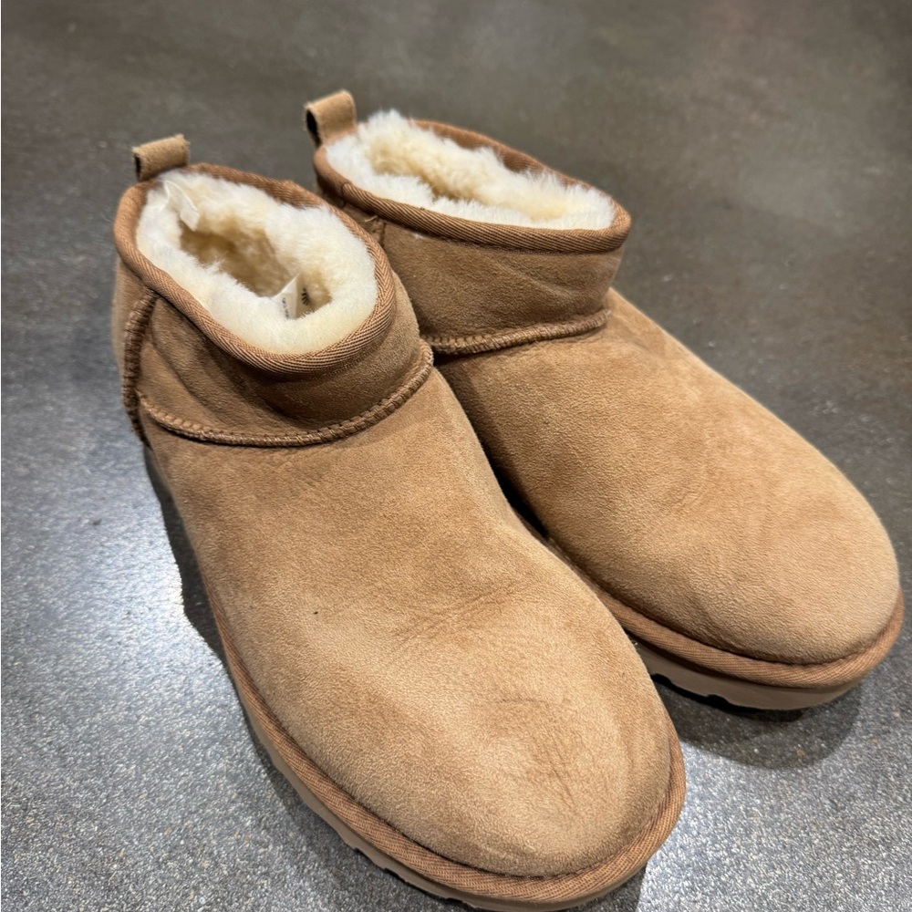 Ugg classic ultra mini boot